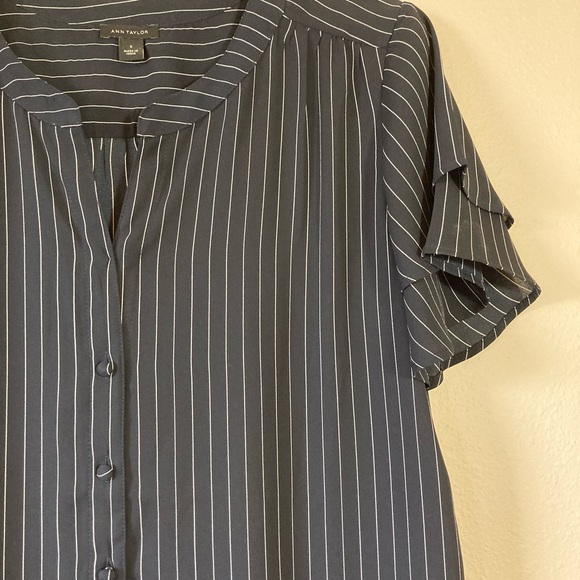 ann taylor top. nwot - Picture 3 of 4